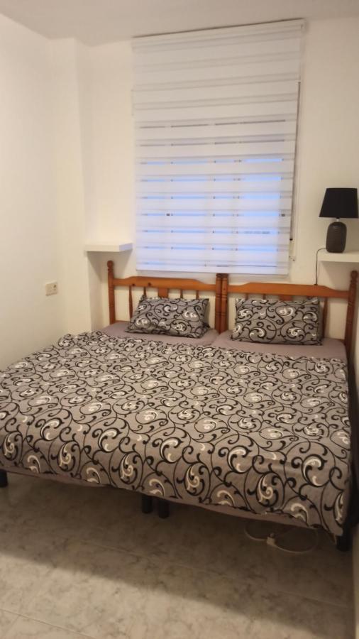 Apartment Only 250M From The Beach Los Locos Торевьиа Экстерьер фото