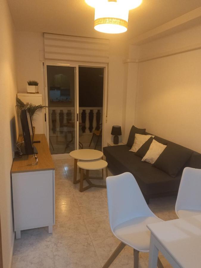 Apartment Only 250M From The Beach Los Locos Торевьиа Экстерьер фото