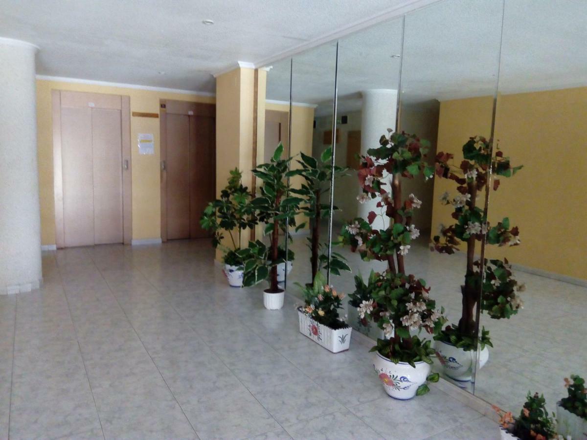 Apartment Only 250M From The Beach Los Locos Торевьиа Экстерьер фото